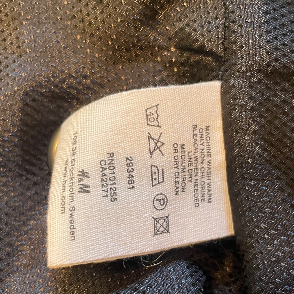 H&M Blazer - Picture 3 of 4